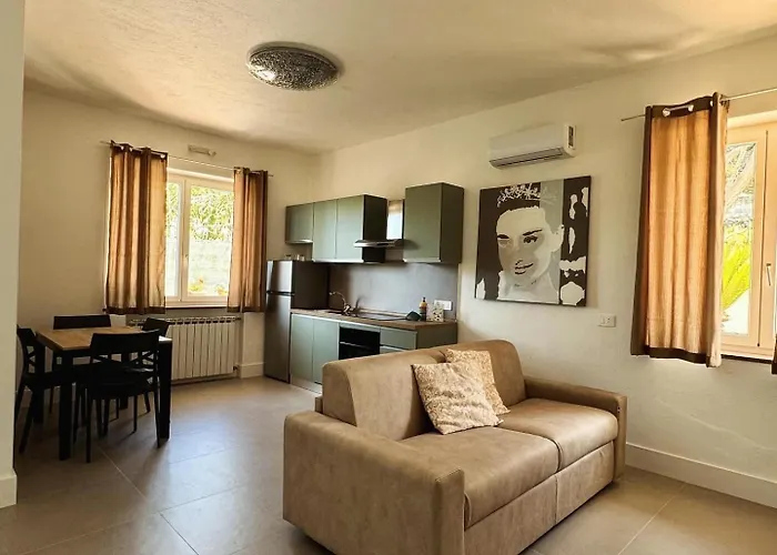 Gloria House